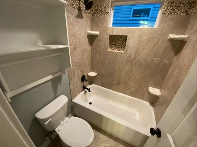 Alcove Rooms's room