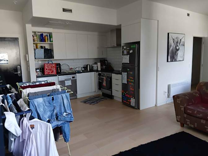 Lynne's room