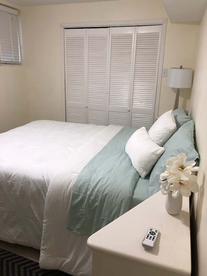 Jen's room