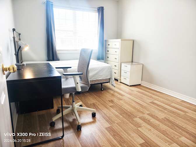 Linda's room