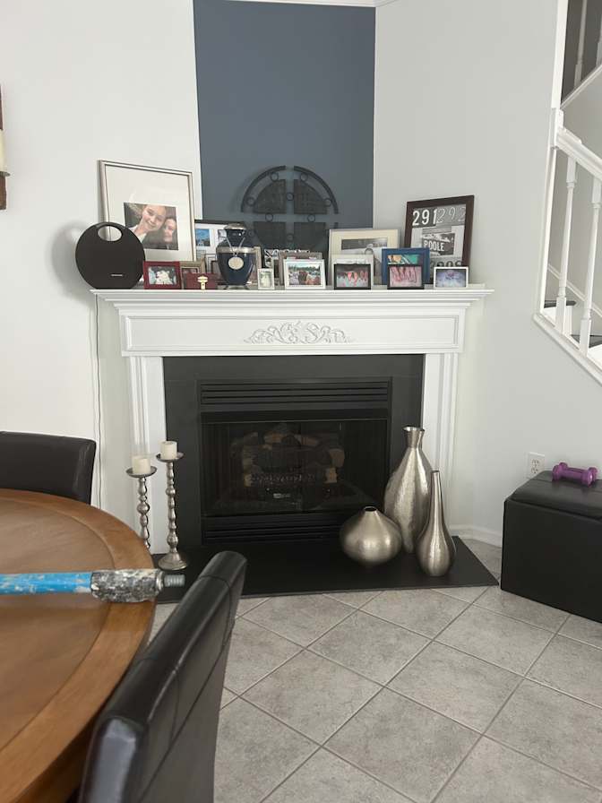 Caroline's room