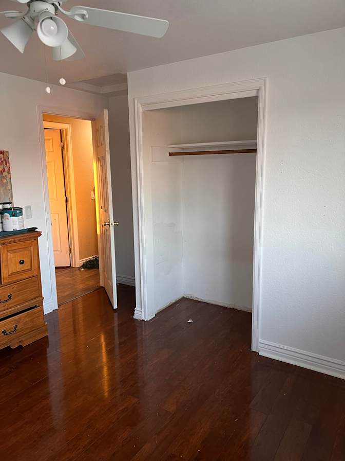 Ivelisse Gordon's room
