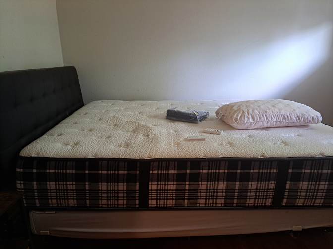 Bob Gushwa's room