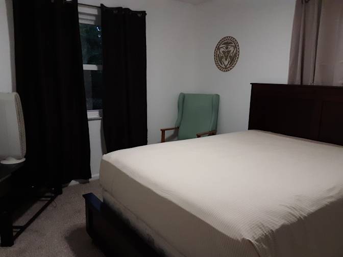 THOMAS's room