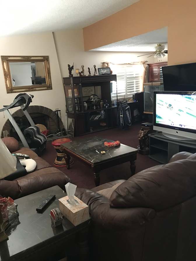 Jon Baricuatro's room
