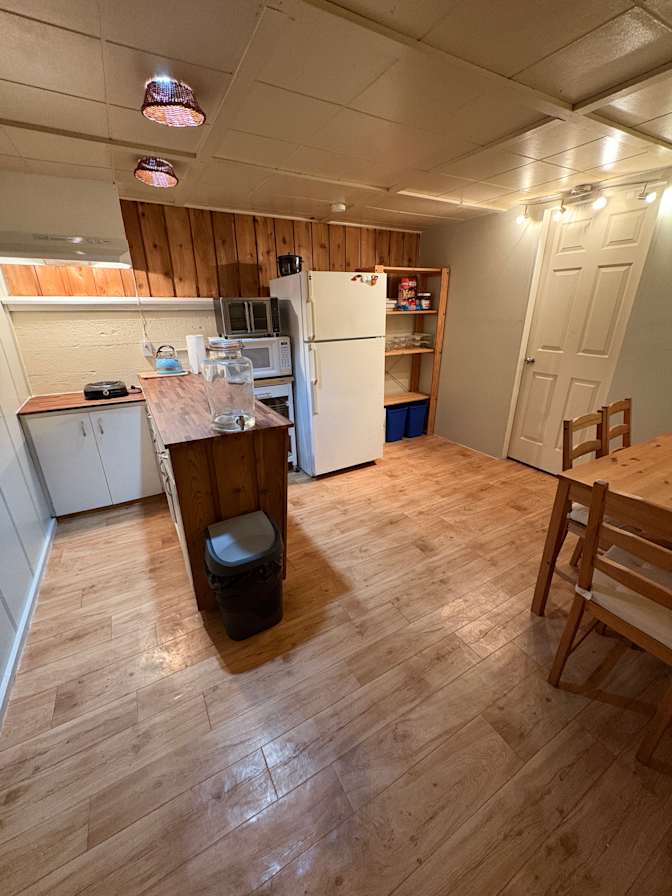 Hans's room