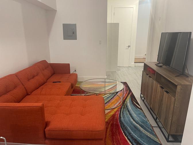 BROOKLYN APARTMENT SHARE LONG OR SHORT TERM's room