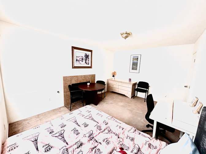 Ric's room
