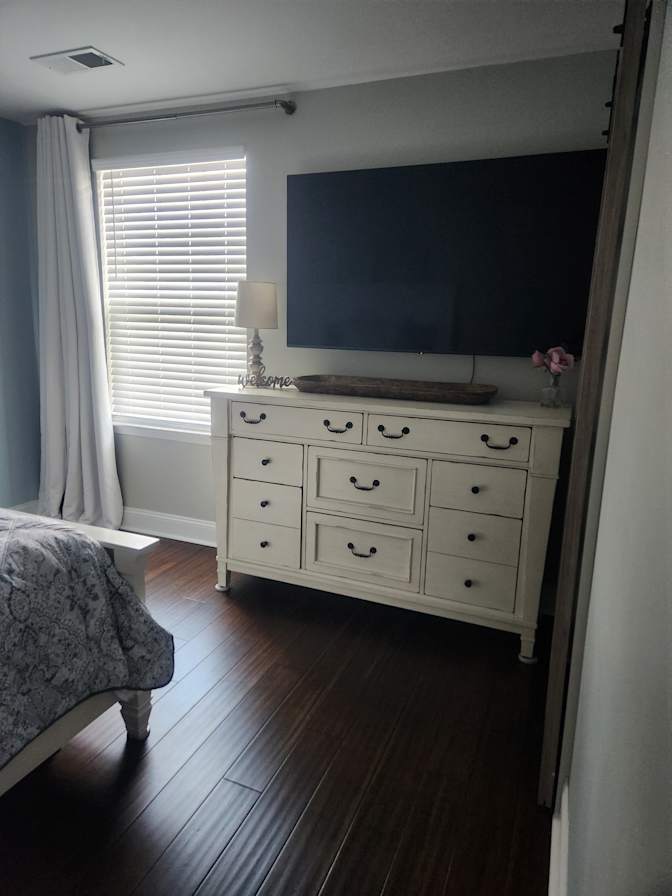 Lisa's room
