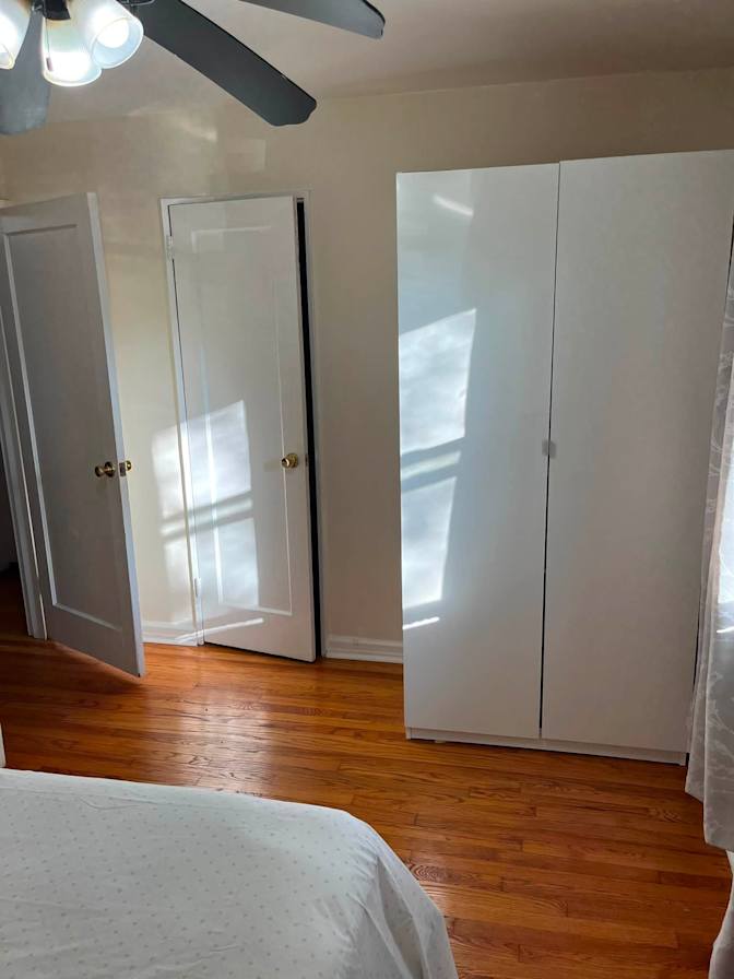 Helen Chen's room