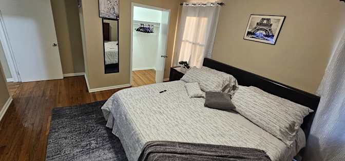 Okaro's room