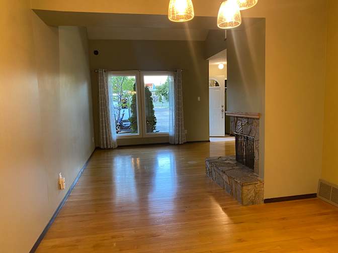 Kimber-Leigh Holland's room