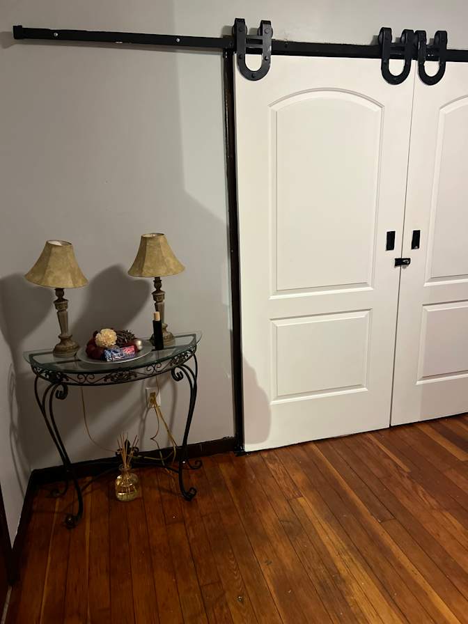 Nesliham's room