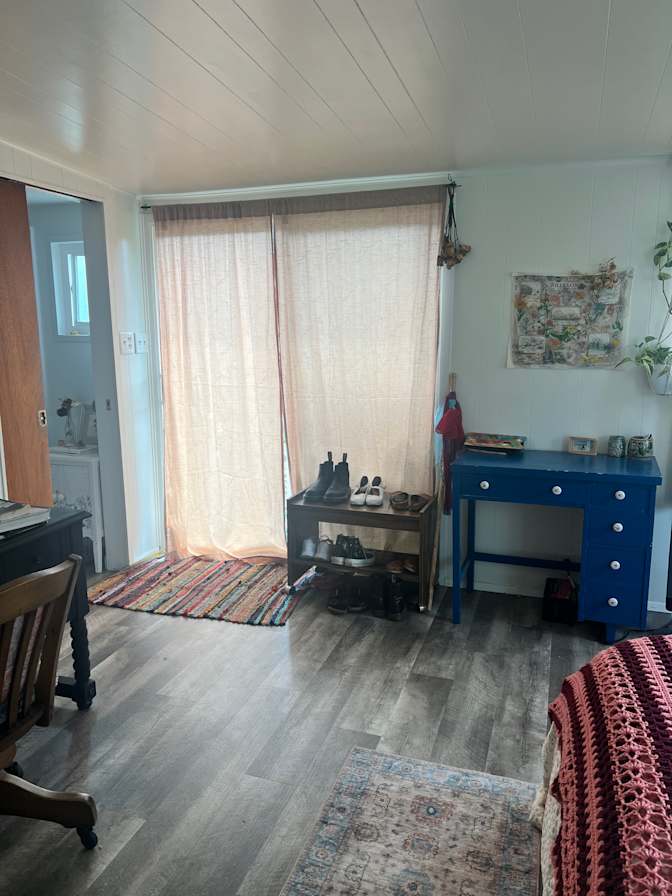 Hannah's room