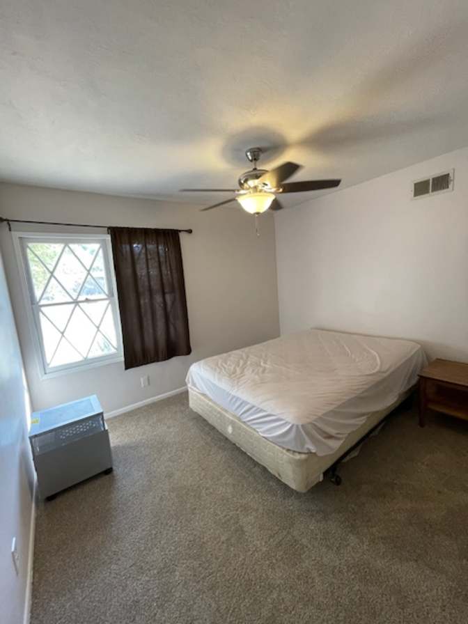 Juan's room