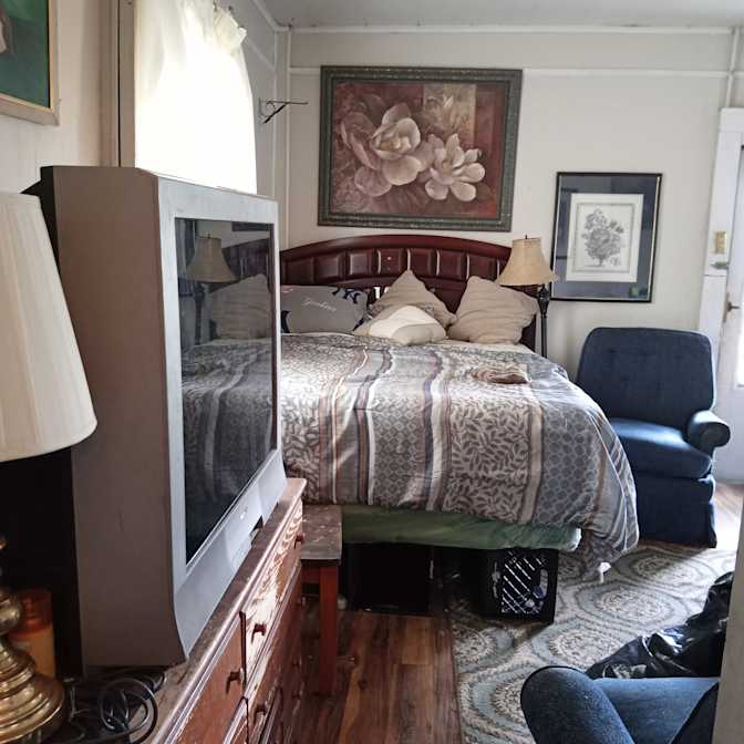Lisa's room