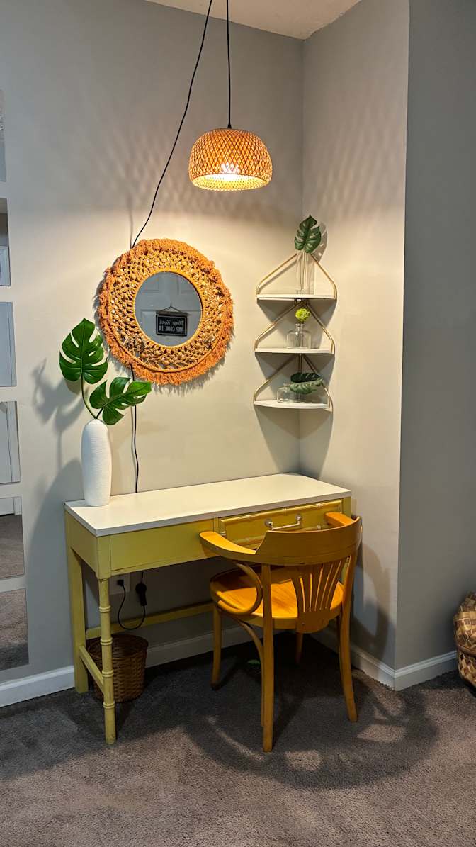 Kee's Bohemian Bliss's room