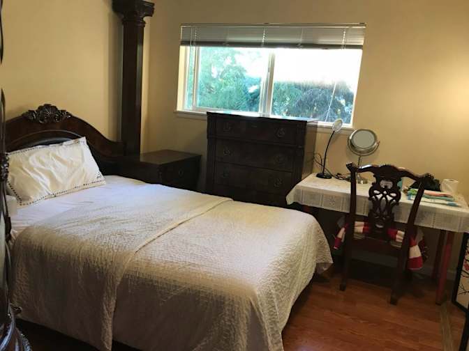 Spacious Room for Rent's room