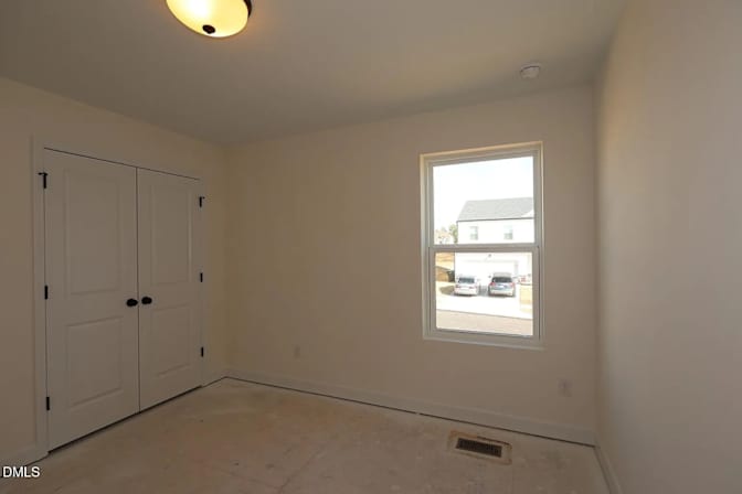 Alcove Rooms's room