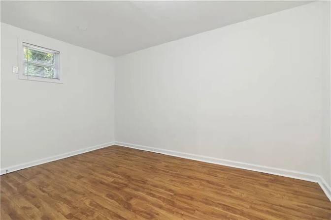 Alcove Rooms's room
