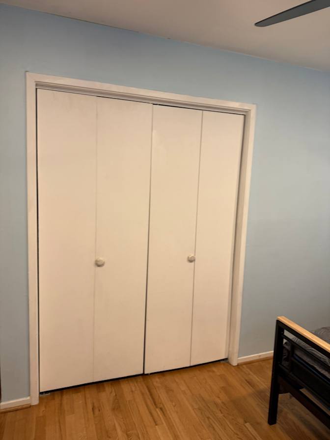 Yen's room