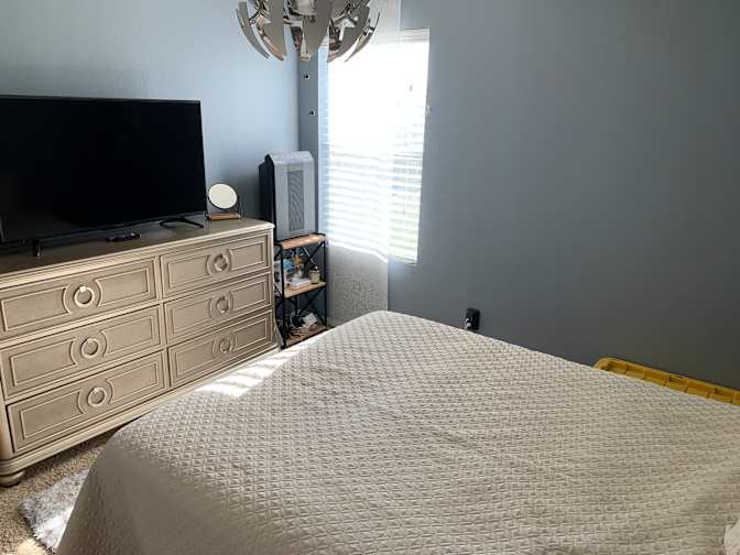 Faye's room