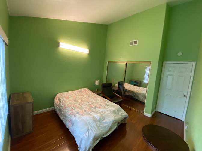 Alice's room