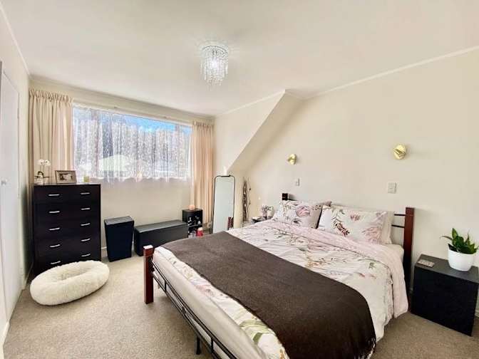 Veena's room
