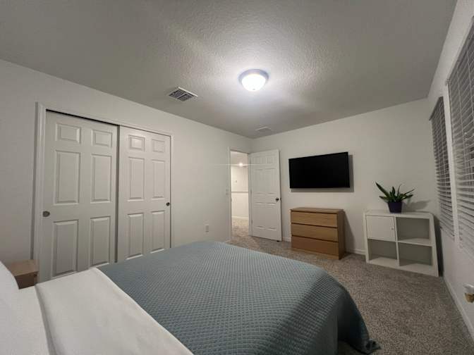 Felipe's room