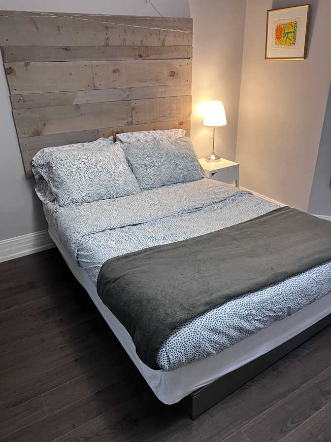 Nick Sarkovski's room