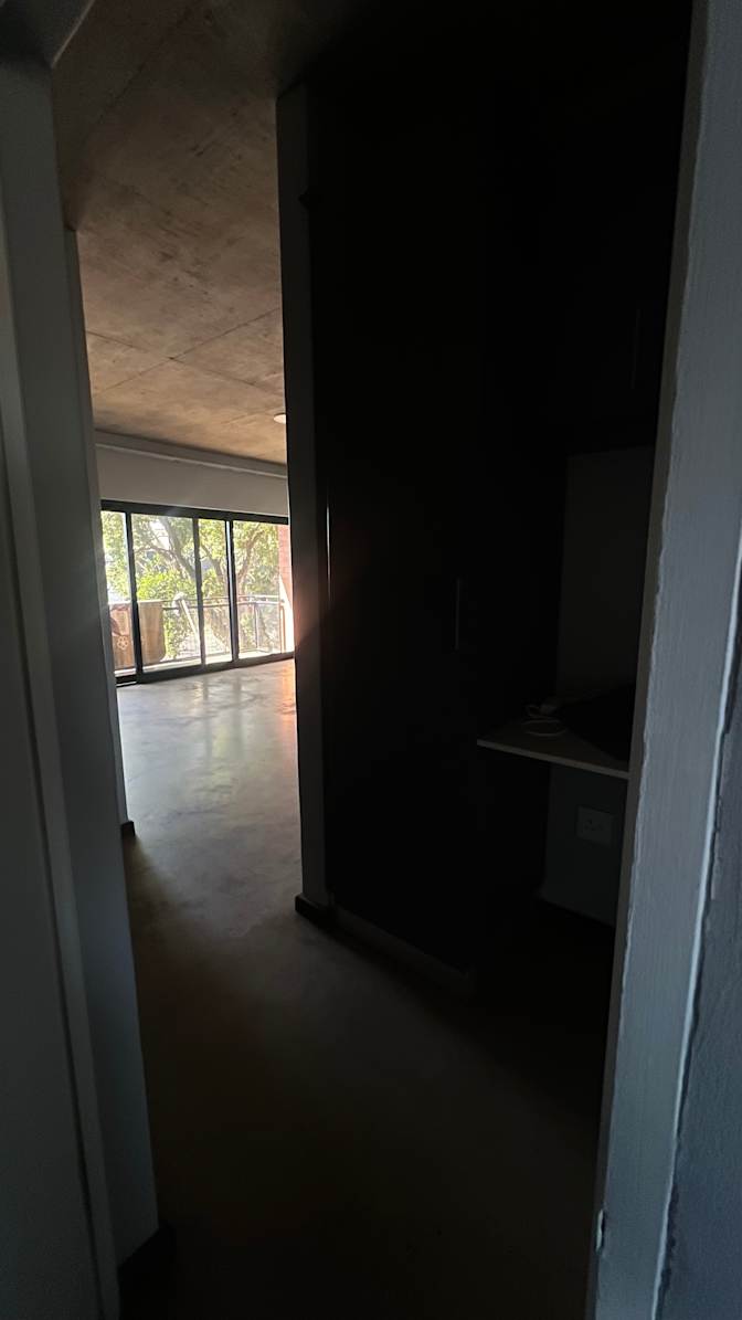 Ponatshego's room