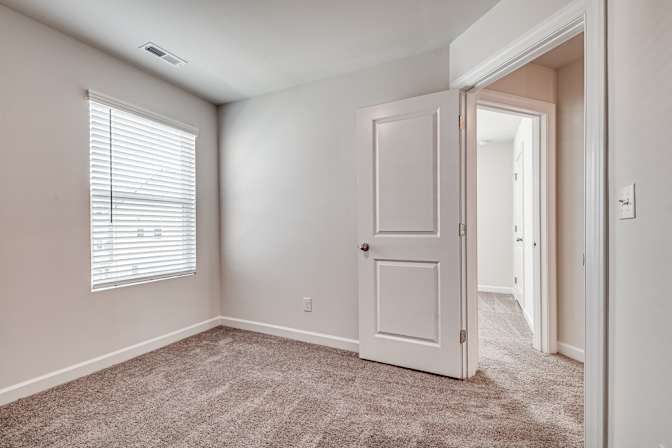 Alcove Rooms's room