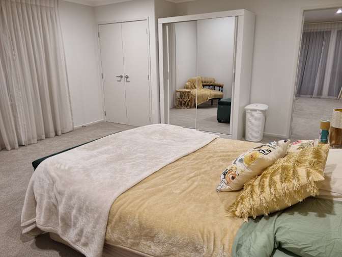 Diana's room