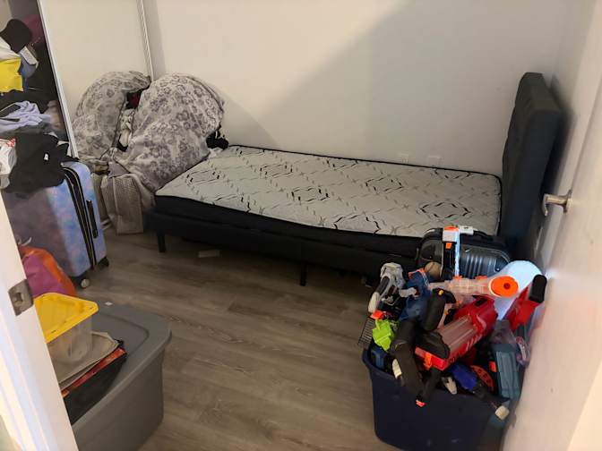 Mezmin's room