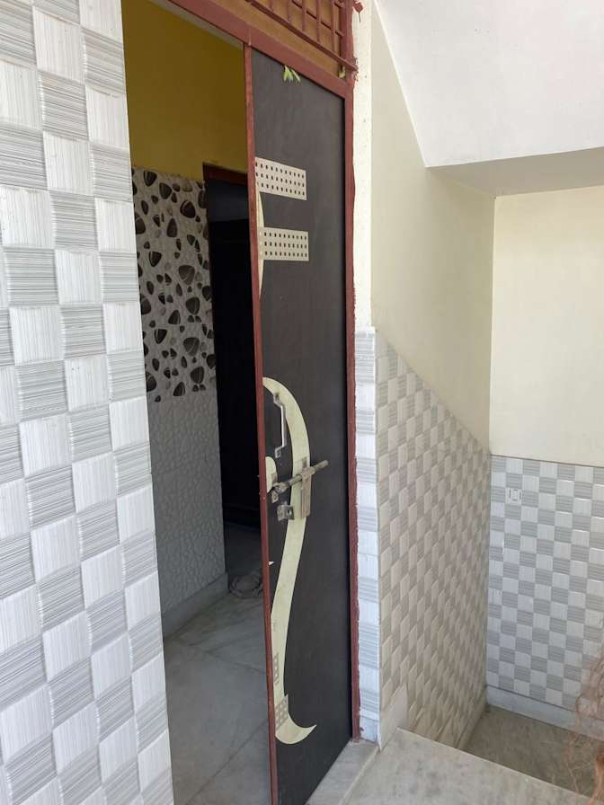 AMIT YADAV's room