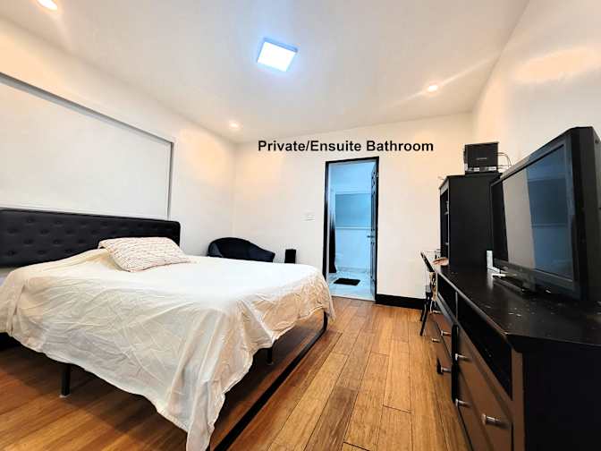 Design District Miami (Emi)'s room