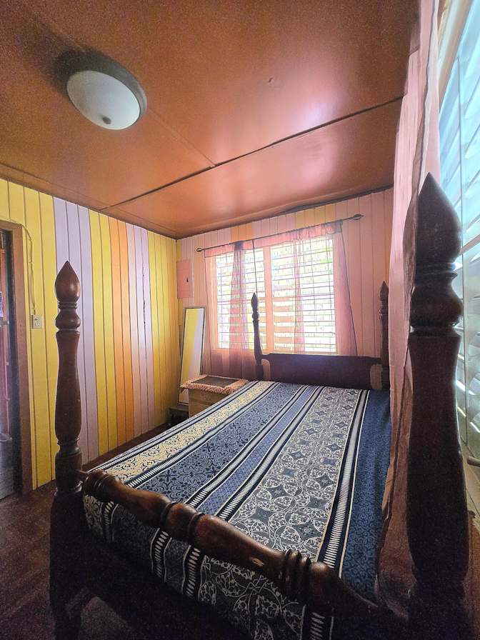 Ali's room