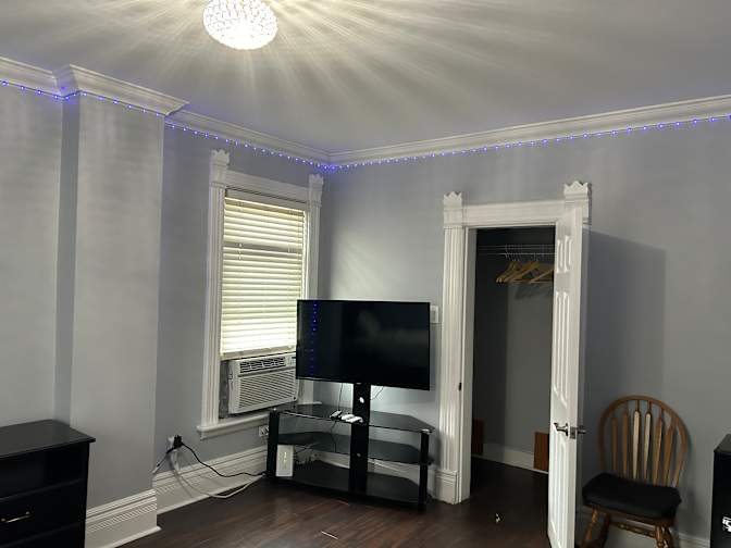 Sunday's room