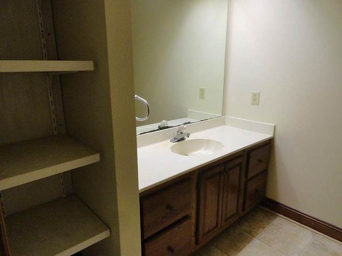 Alcove Rooms's room