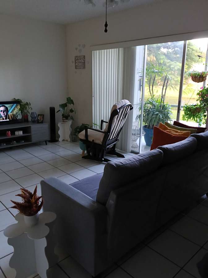 Yeney Abreu's room
