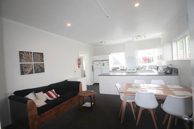 Conwae's room