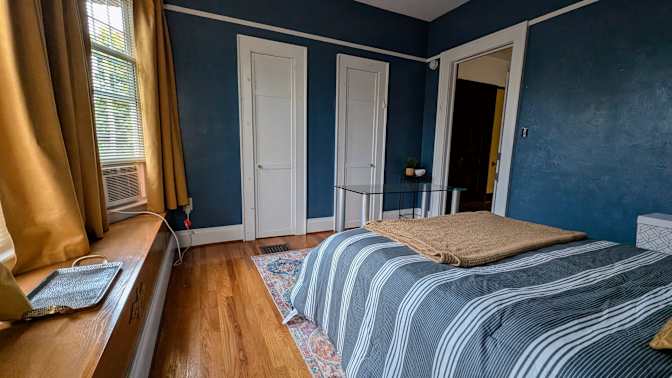 Stephen's room