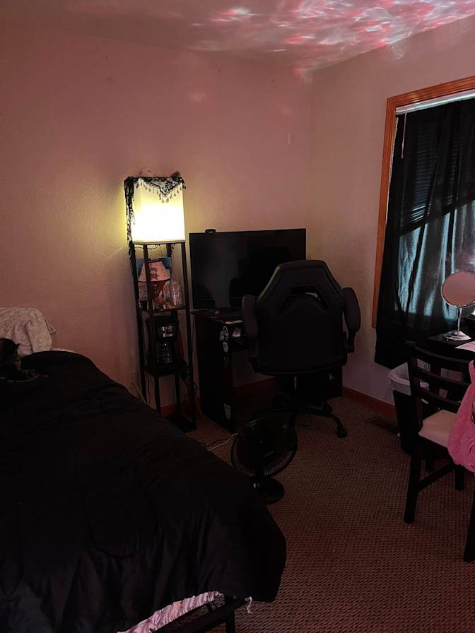Ash's room