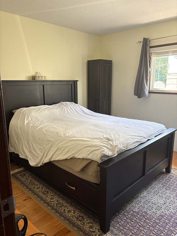 Valerie's room