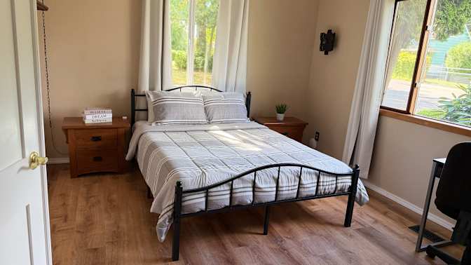 Renan's room