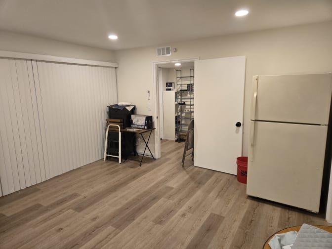Simon's room