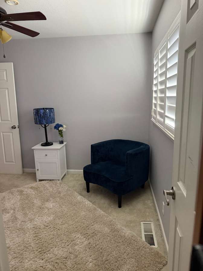 christina J Johnson's room