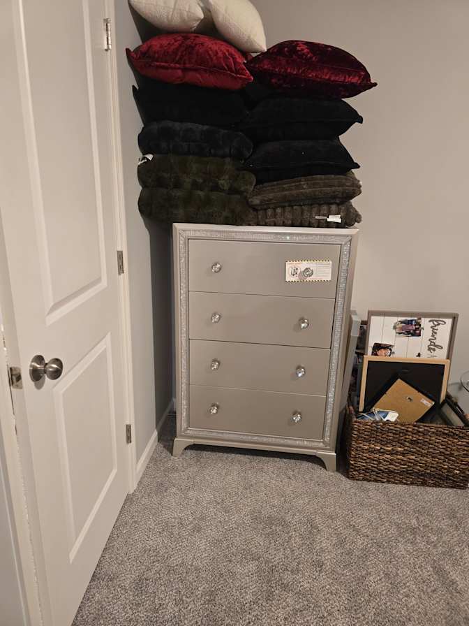 Massa Harris's room