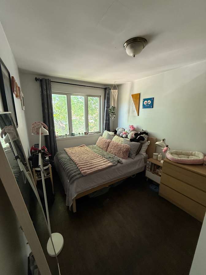 Melodie Piche's room