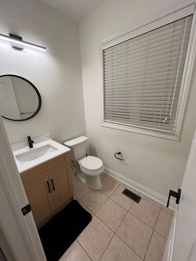 Saad Jafri's room